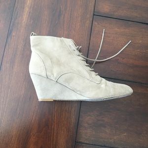 Zara heeled boots worn once. Size 40 or 10